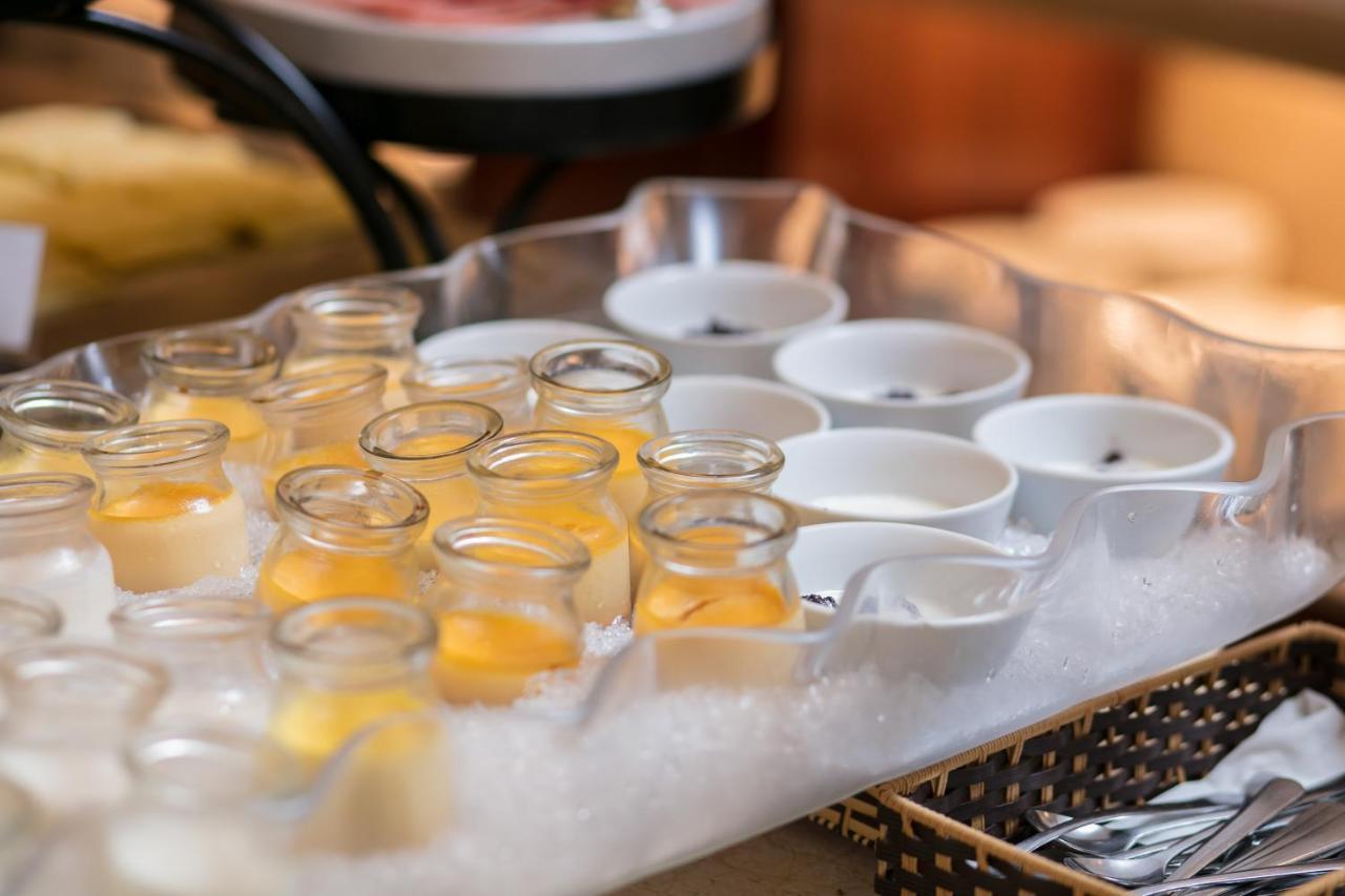 Thien Thai Hotel & Spa Hanoi Buitenkant foto